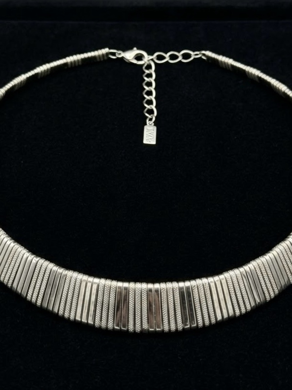 1928 Silver Textured Bar Collar Necklace